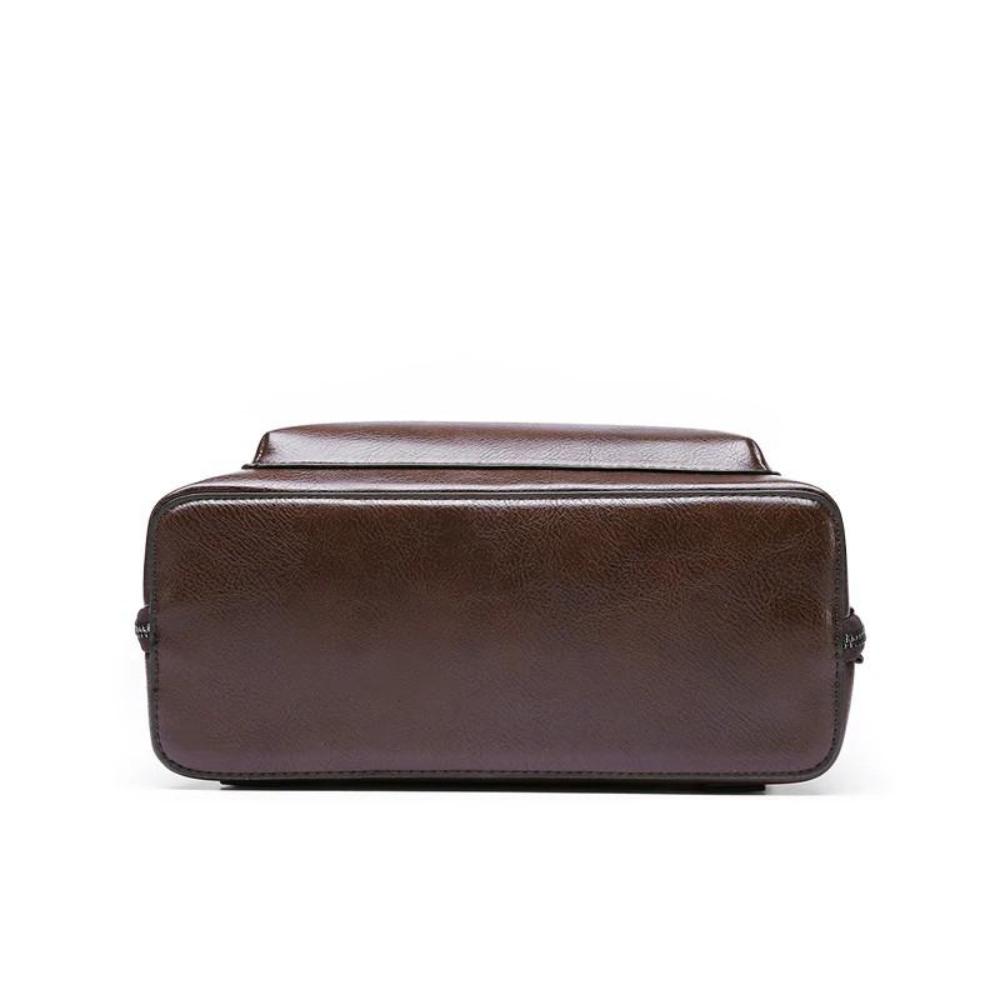 Stella | Klassisk ryggsäck med dubbel dragkedja och enkel silhuett