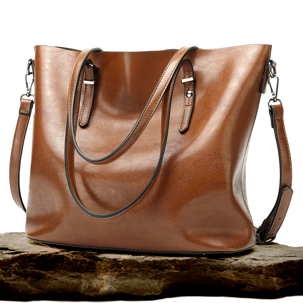 Nicole | Favorite vintage-style shoulder bag