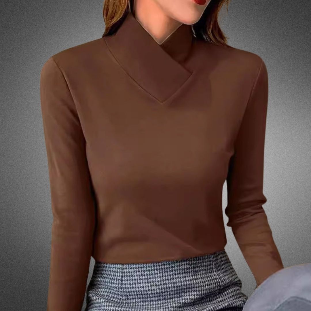 Maja | Skulpterad mjuk blus med hög krage