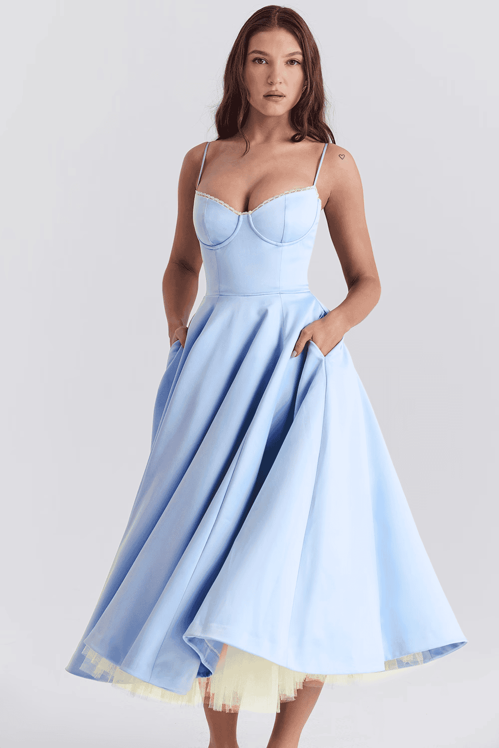 Zenova™ Cinderella|- Elegans och stil i en och samma klänning