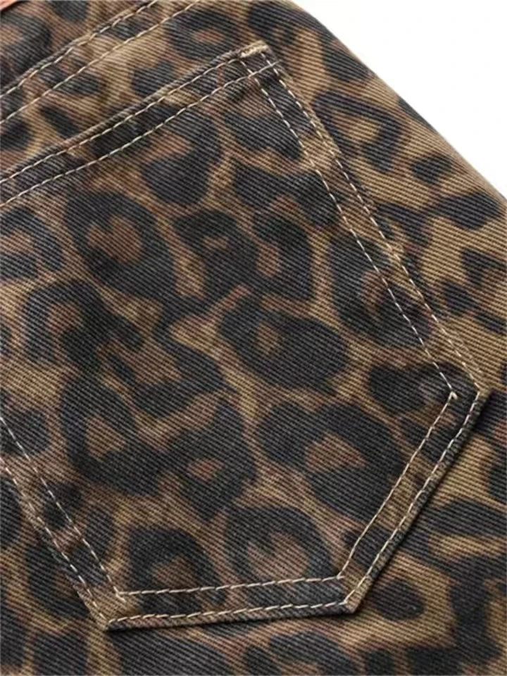 Jeans larghi in denim leopardato