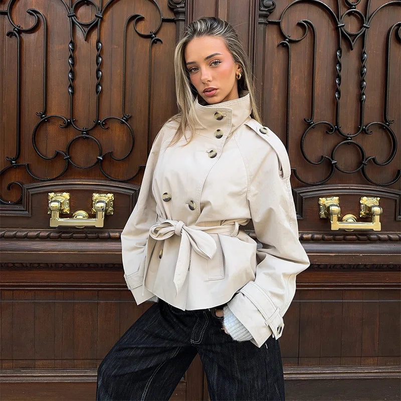 Trench con collo ad imbuto