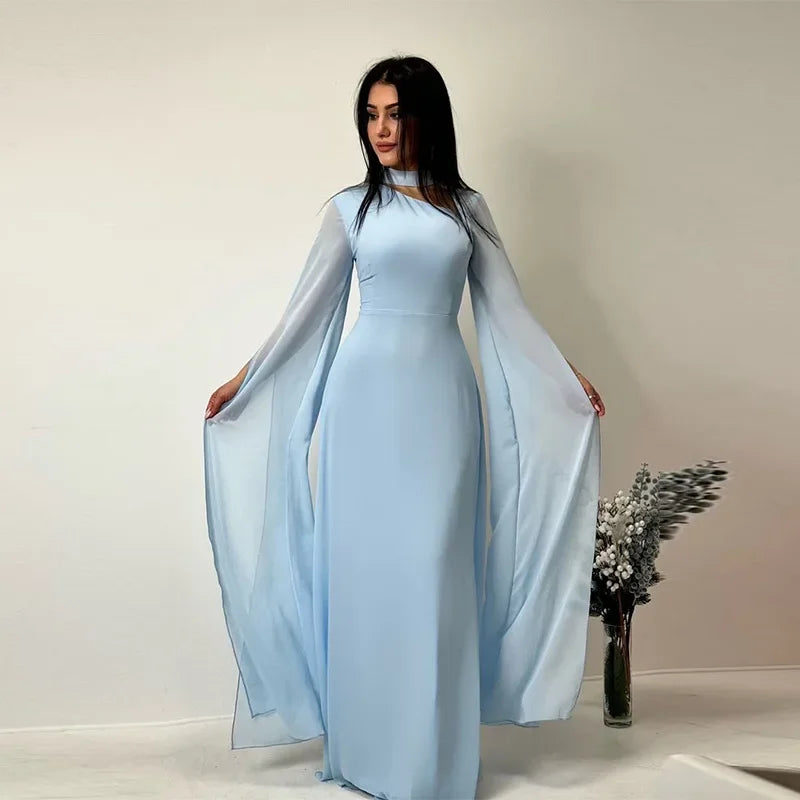 Abito a maniche lunghe sottile ed elegante