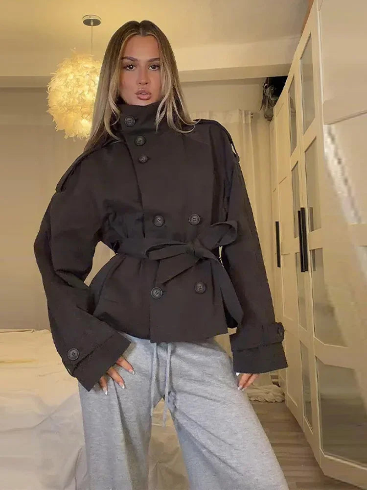 Trench con collo ad imbuto