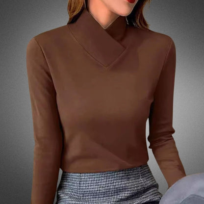 Maja | Skulpterad mjuk blus med hög krage