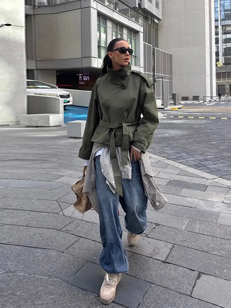 Trench con collo ad imbuto