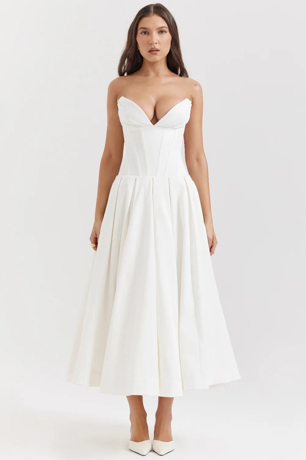 Vestito estivo midi con taglio a principessa