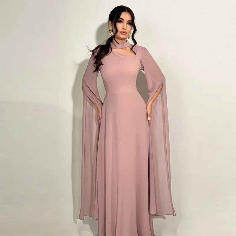 Abito a maniche lunghe sottile ed elegante