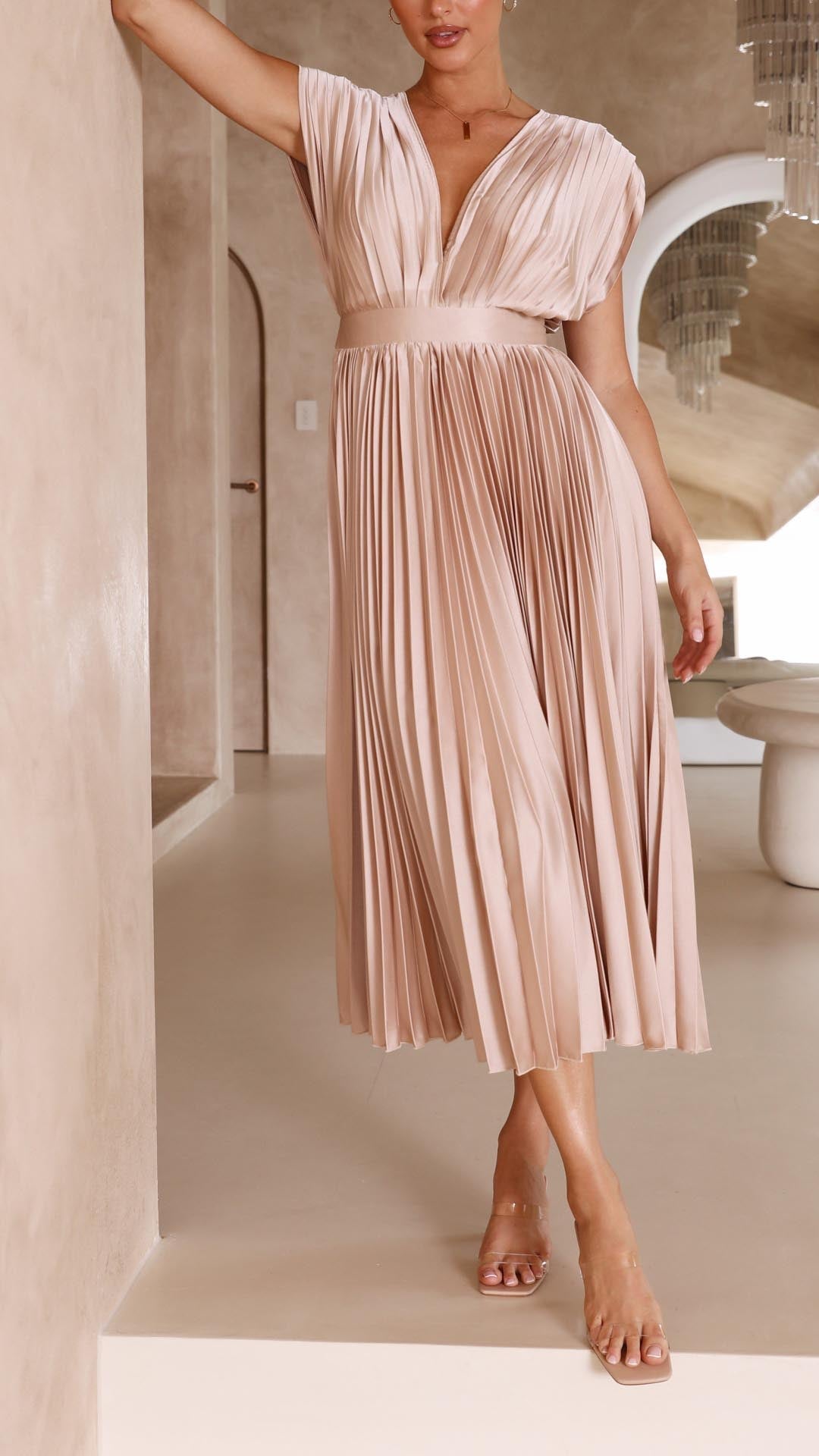 Zenova™ Marina | Elegant plisserad klänning