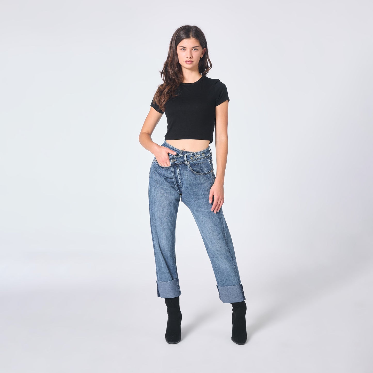 Zenova™ Seliana | Lösa jeans Asymmetrisk stängning