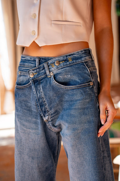 Zenova™ Seliana | Lösa jeans Asymmetrisk stängning